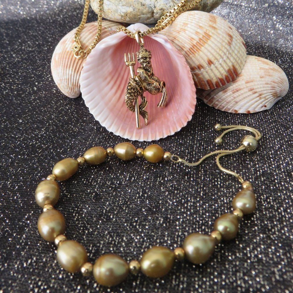 Gold Necklace and Pearl Bracelet  Set...........126